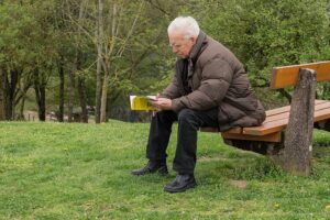 ¿Cuánto dinero debo tener a mi edad?